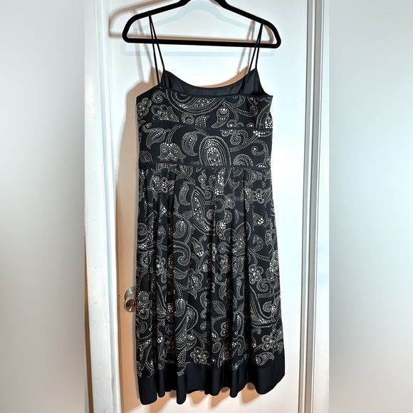 NWOT Ann Taylor Black and White Silk Paisley Midi Dress 12 - Picture 2 of 9